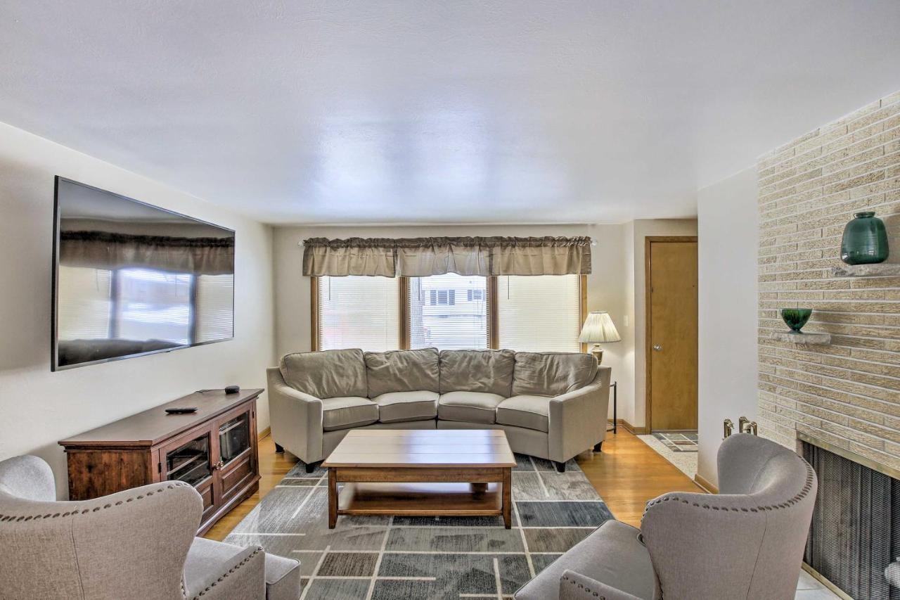 Green Bay Home 3 Blocks To Lambeau Field! מראה חיצוני תמונה