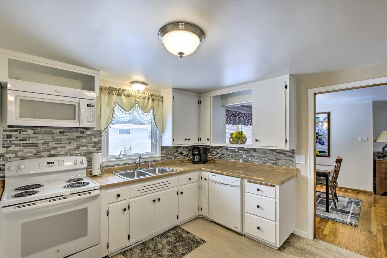 Green Bay Home 3 Blocks To Lambeau Field! מראה חיצוני תמונה